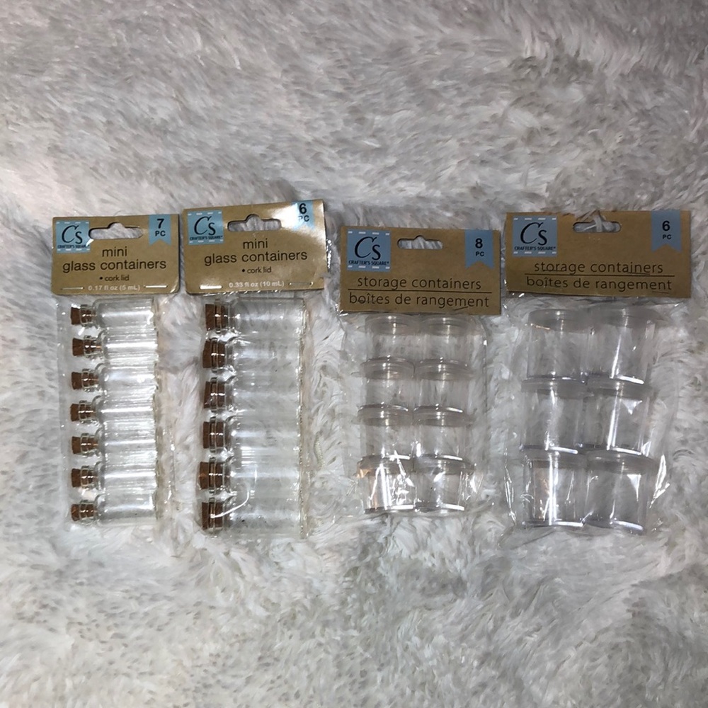 4 Piece Set Mini Glass Containers with Cork Lid & Plastic Storage Containers NWT